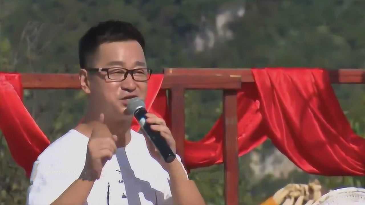 张地现场自编歌曲及其高科技产品介绍