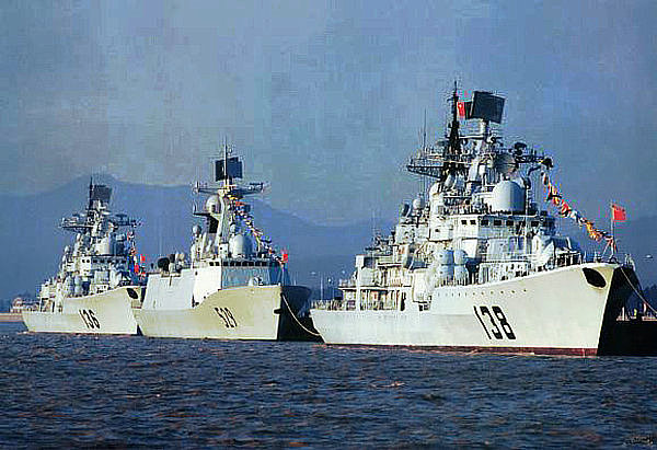 中国海军最新舰艇概览，海上家庭日的壮丽画卷