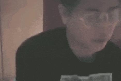 卢本伟最新发型揭秘，潮流引领者的新造型大解密！