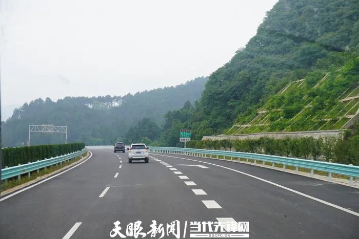 银北高速建始段最新动态揭秘，小巷深处的意外发现