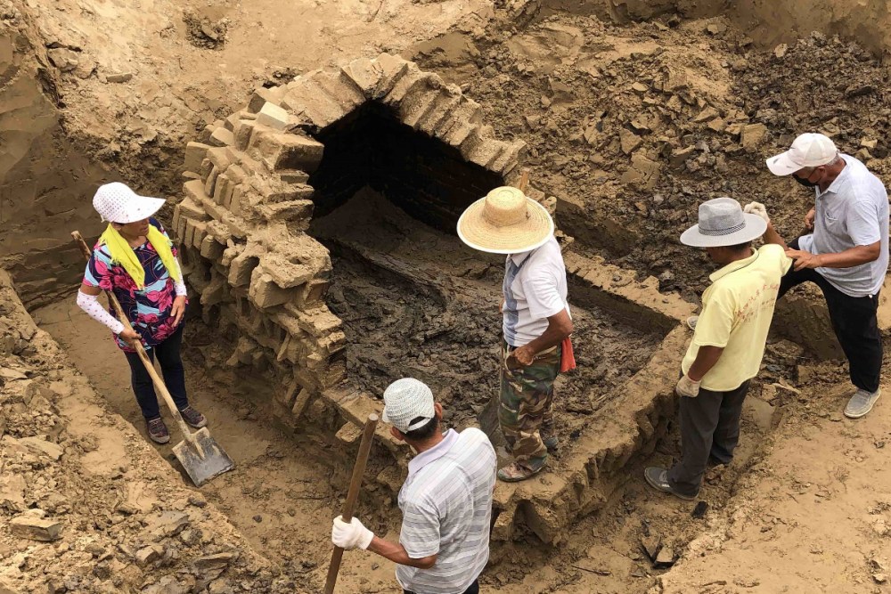 最新挖墓地之旅，与自然美景的亲密接触体验