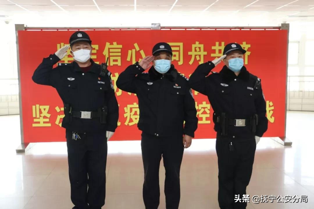 哈哈最新疫情下的小巷奇遇，特色小店的惊喜之旅
