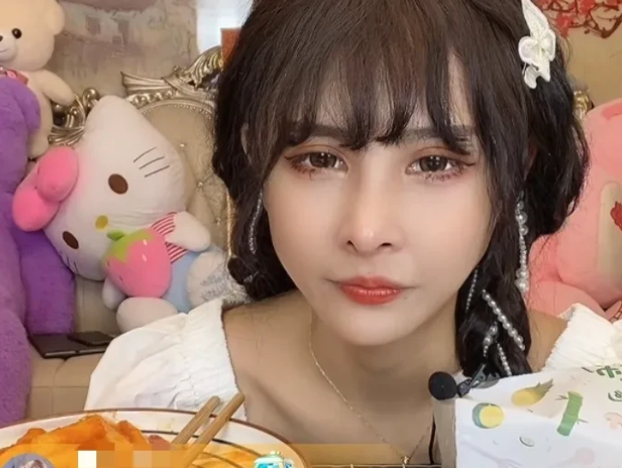 辛巴猫妹妹带你领略科技前沿，最新高科技产品介绍视频