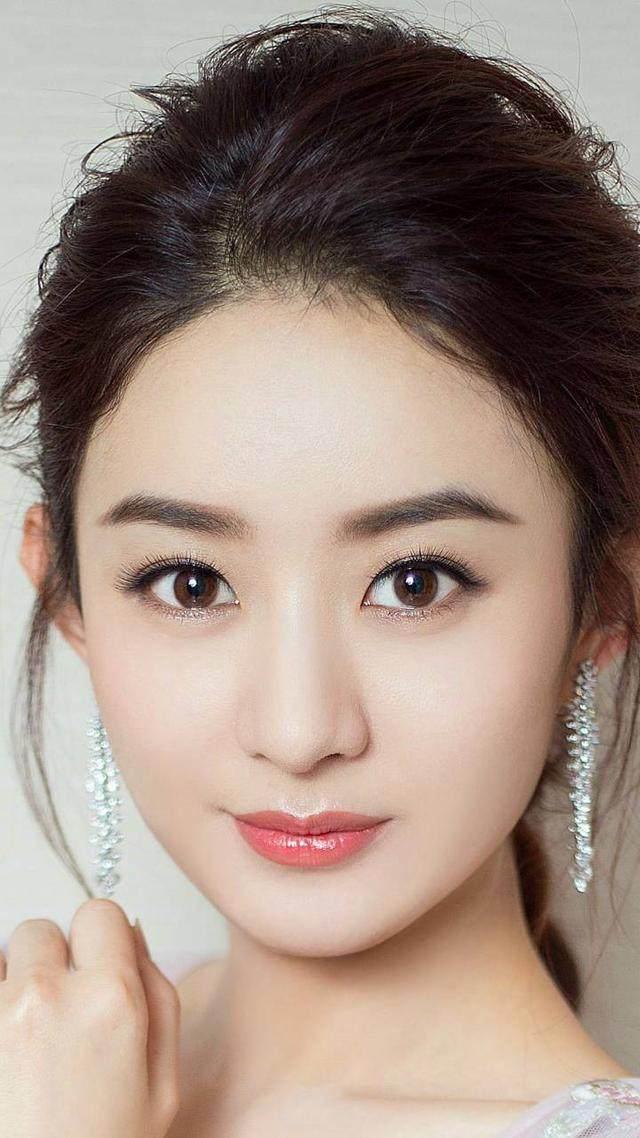 明星的温馨日常，友情、爱与陪伴的奇妙故事