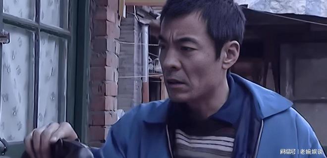 亮刀演员表，展现自信、成长与变化的力量