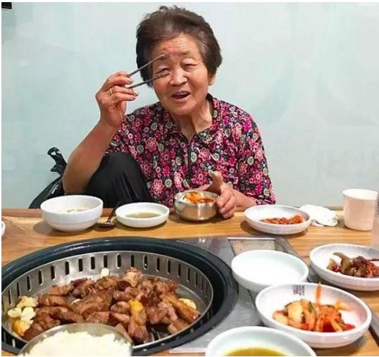探索美食世界，最新吃播直播资讯动态