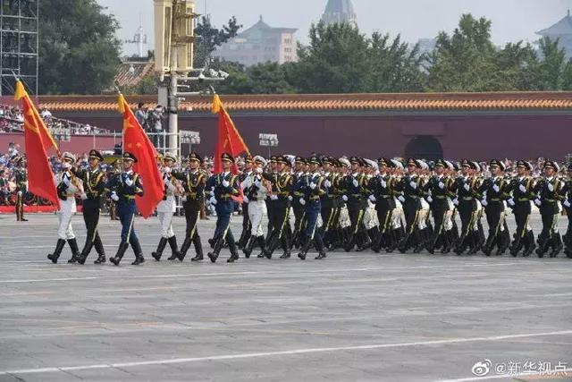 阅兵式资讯速递，国家荣耀的盛大展示