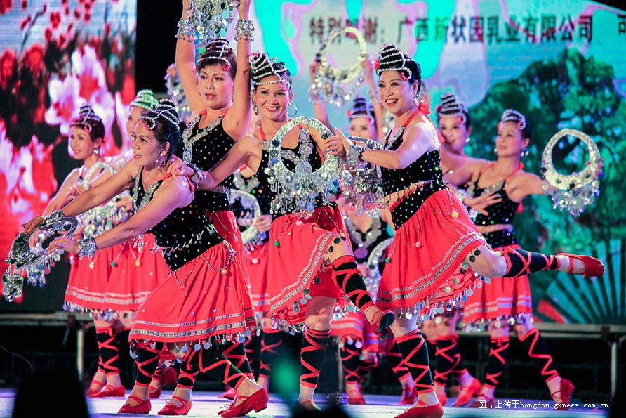 最新广场舞风采，文化与生活的完美融合盛宴